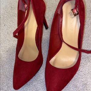 Beautiful wine red pointed heels